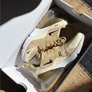 Nike Air Max 270 Light Tan Sneakers